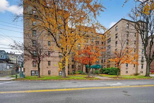 475 Bronx River RD #2D, Yonkers, NY 10704