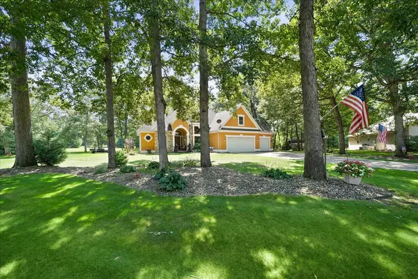 11349 N Oak Court, Wheatfield, IN 46392