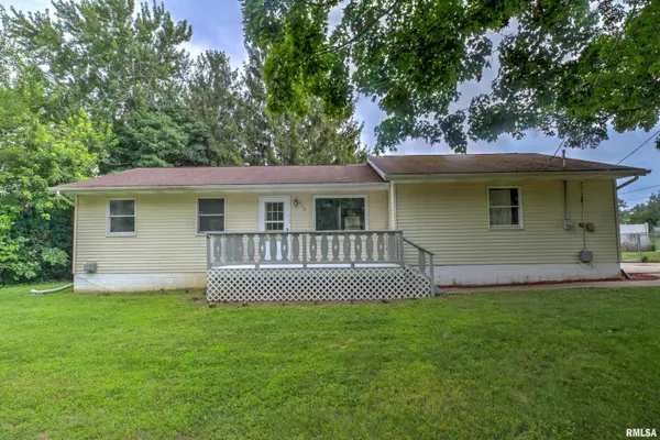 210 W TOWER ST, Eureka, IL 61530