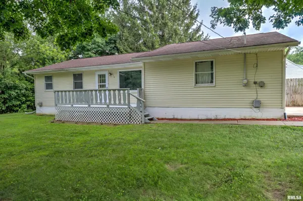210 W TOWER ST, Eureka, IL 61530