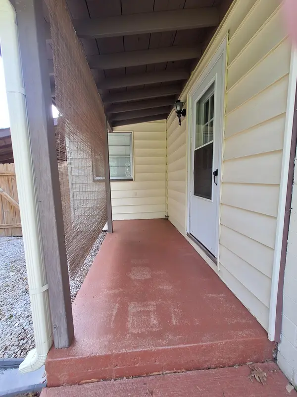 1934 S Kimbrough AVE, Springfield, MO 65807