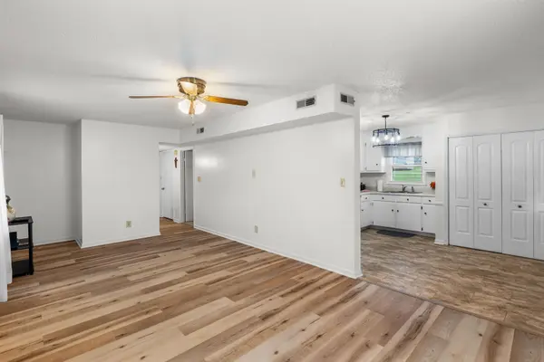114 Blueberry LN, Inman, SC 29349