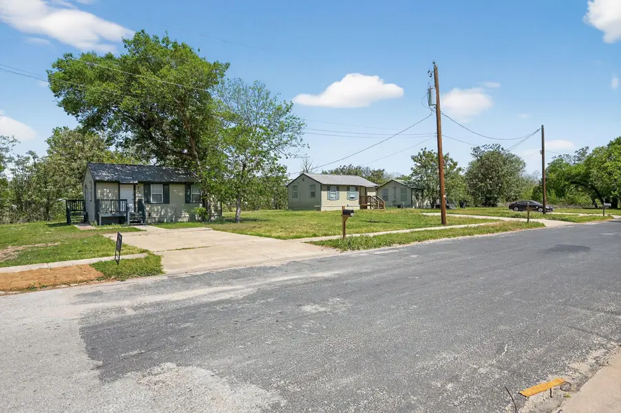 709, 711, and 713 Bremser Ave, Killeen, TX 76541