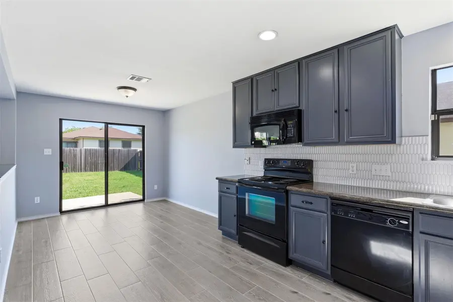 602 Yosemite TRL, Taylor, TX 76574