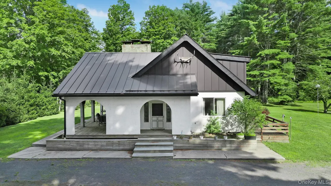 118 Bennett RD, Napanoch, NY 12458