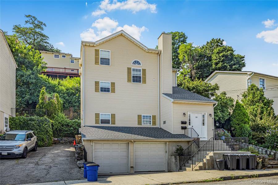 239 Mary Lou AVE, Yonkers, NY 10703
