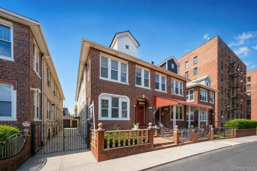 138 E 92nd ST, Brooklyn, NY 11212