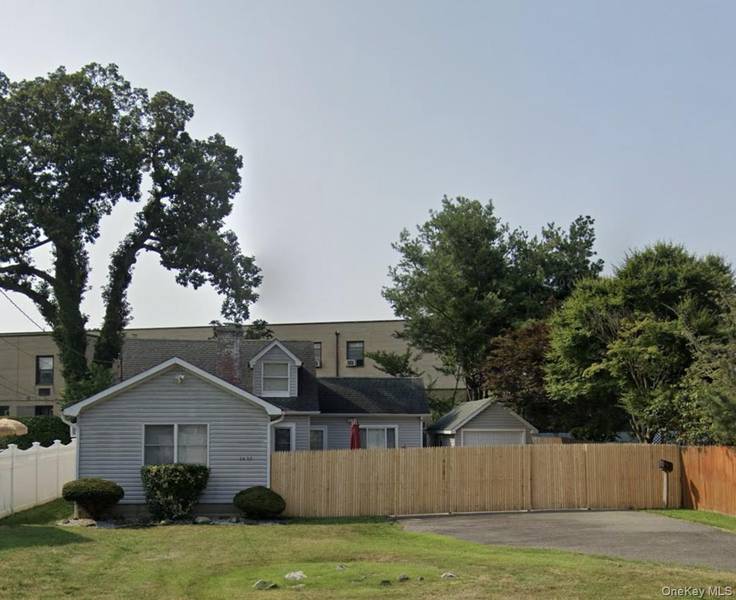 2428 Pendroy ST, East Meadow, NY 11554
