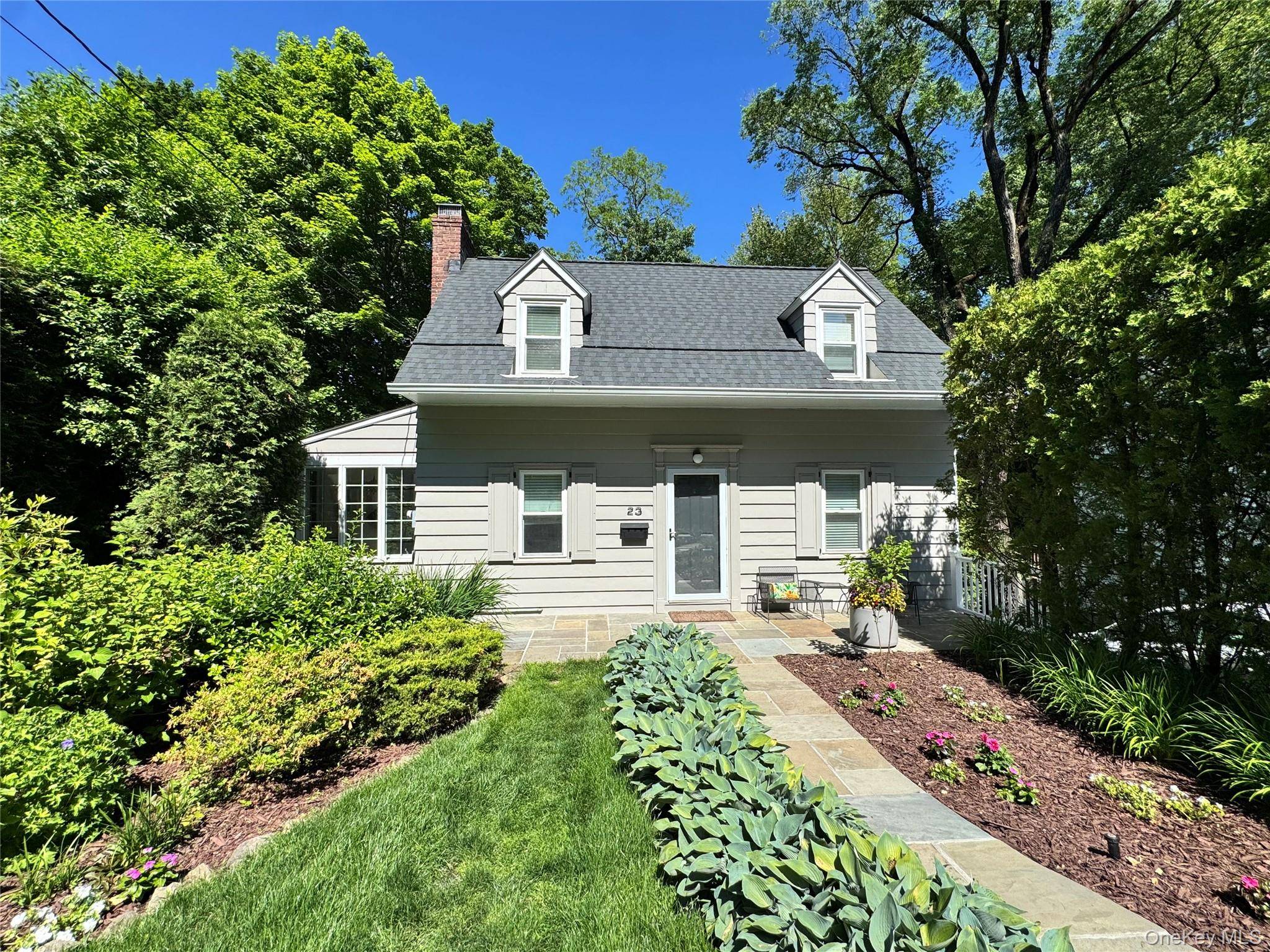 23 Chadwick RD, White Plains, NY 10604
