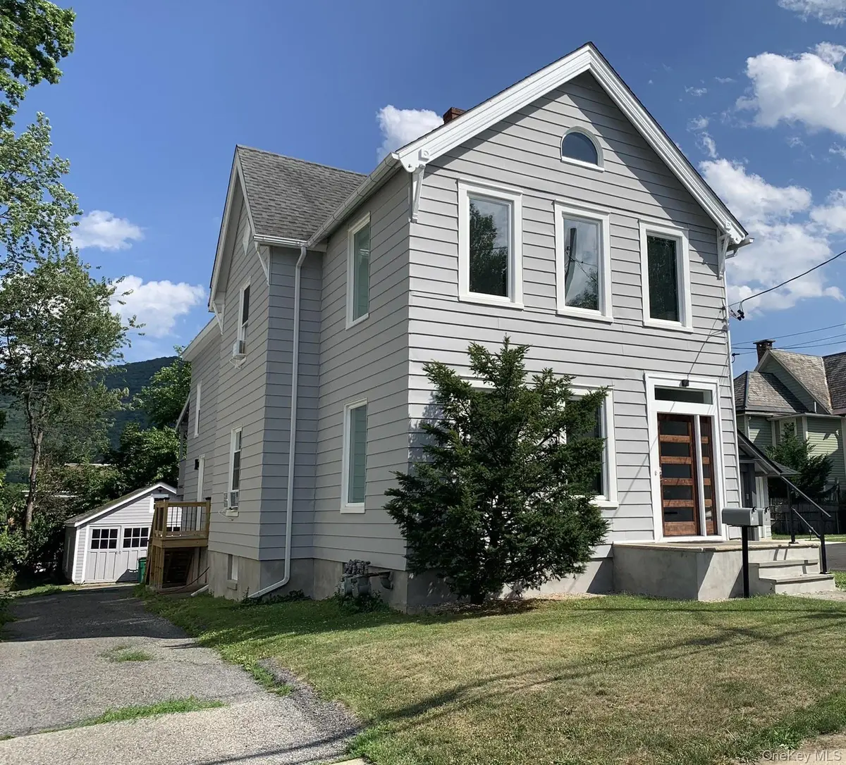 61 Schenck AVE, Beacon, NY 12508