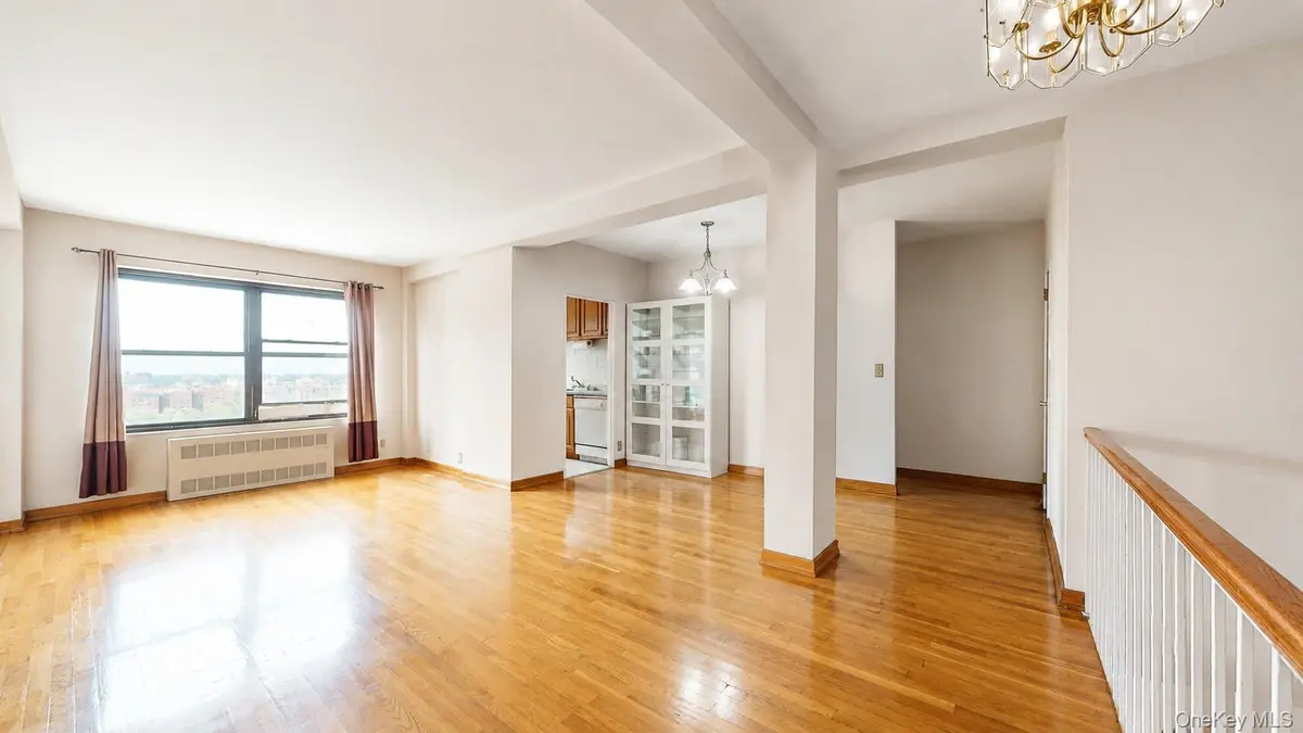 99-05 63rd Dr #7K, Rego Park, NY 11374