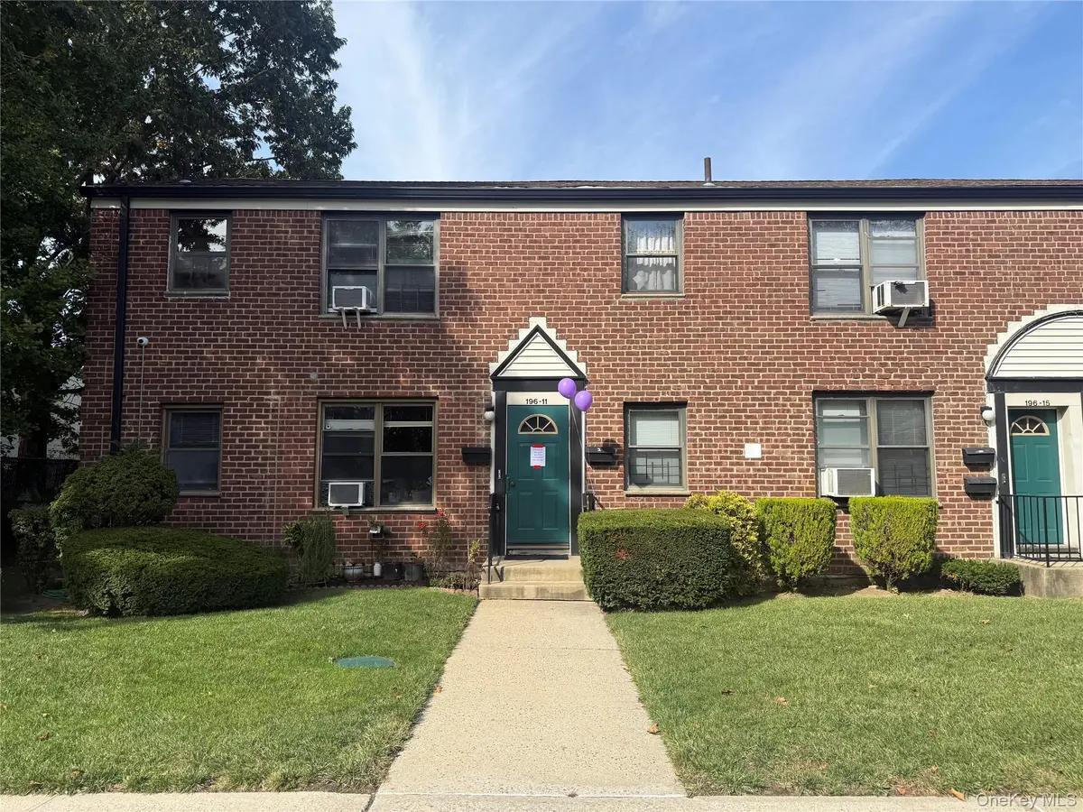 196-11 69th AVE #2nd fl, Fresh Meadows, NY 11365