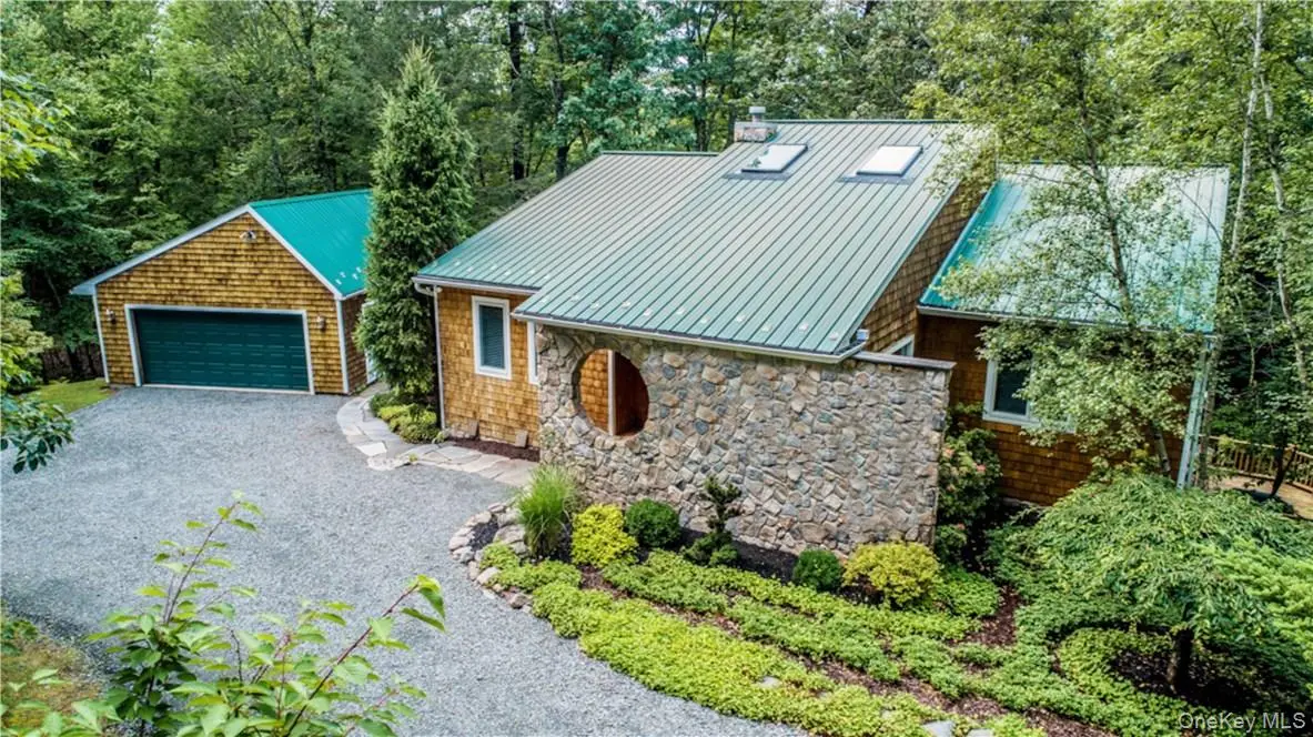 21 Marko DR, Eldred, NY 12732