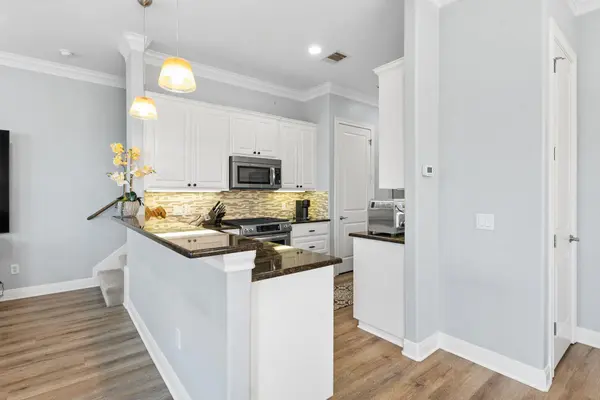 4000 Ranch Road 620 N #7, Austin, TX 78734