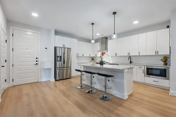 3101 W Govalle Ave #111, Austin, TX 78702