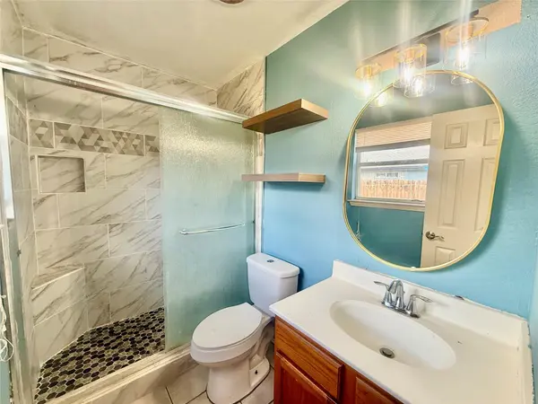 305 Maple LN, Elgin, TX 78621