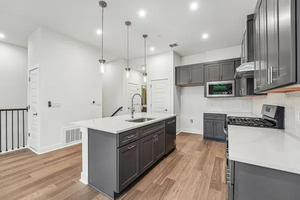 200 W 56th ST #2103, Austin, TX 78751
