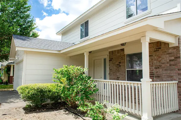 2805 Tyler LN, Taylor, TX 76574