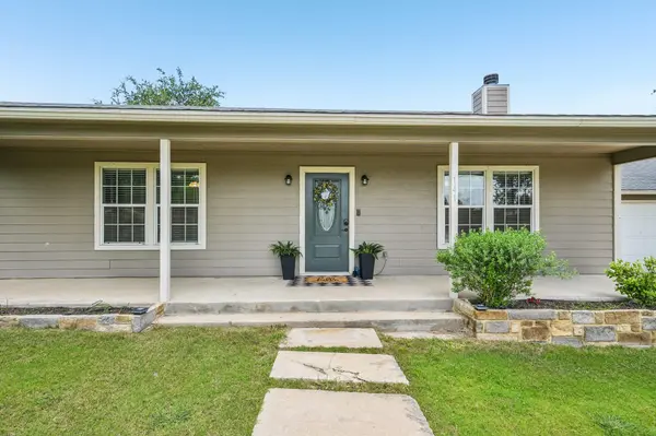 141 Arnold DR, Canyon Lake, TX 78133
