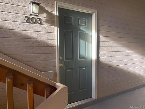 7415 S Alkire #203, Littleton, CO 80127