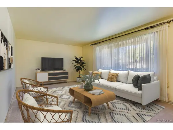 3256 E Fair, Centennial, CO 80121