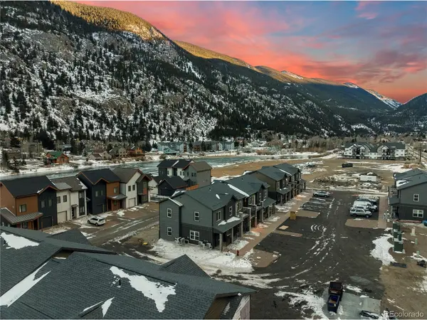 2115 Hummingbird #4-105, Georgetown, CO 80444