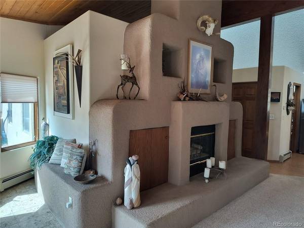 2143 Perry Park, Larkspur, CO 80118