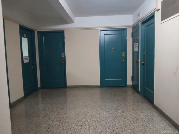 11 Metropolitan OVAL #4G, Bronx, NY 10462
