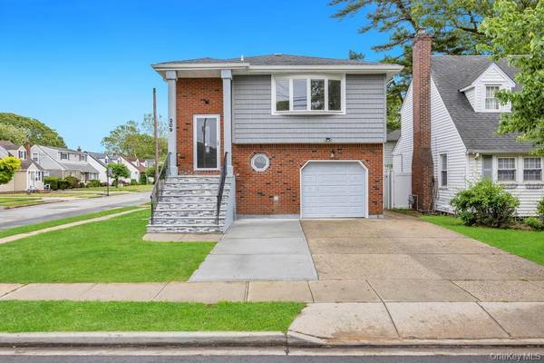 209 N Grove ST, Valley Stream, NY 11580