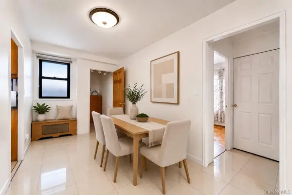 61-15 98th ST #16H, Rego Park, NY 11374