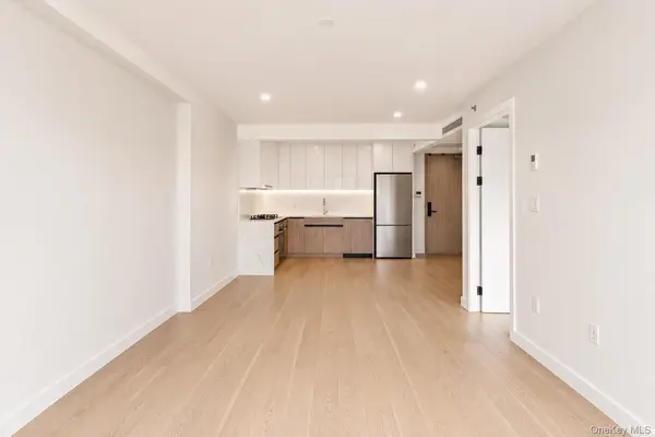 144-49 Northern BLVD #213, Flushing, NY 11354