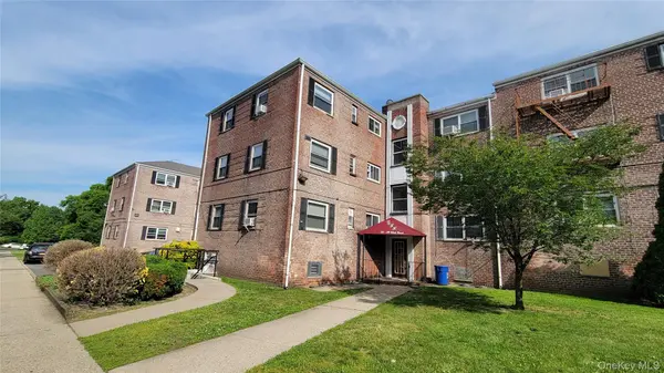 111-09 66 RD #3A, Forest Hills, NY 11375
