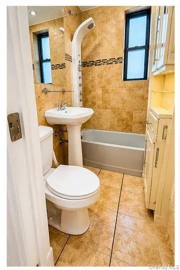 21-15 33st #4, Astoria, NY 11105