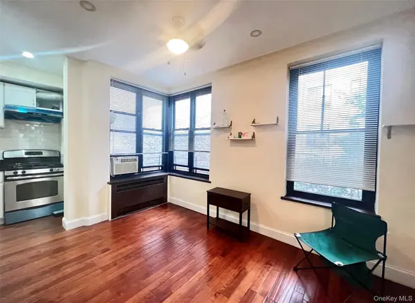 82-01 Britton AVE #5K, Elmhurst, NY 11373
