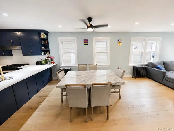1 Melrose ST, Elmont, NY 11003