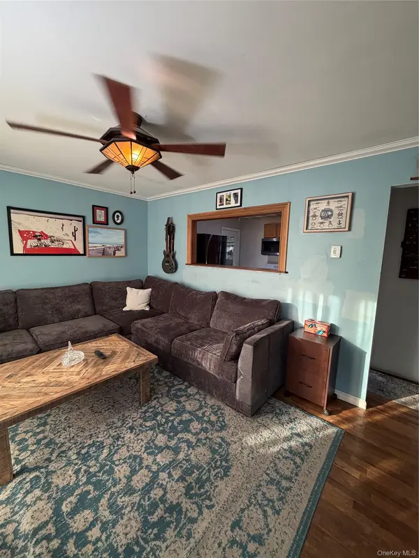1443 Lombardy BLVD, Bay Shore, NY 11706