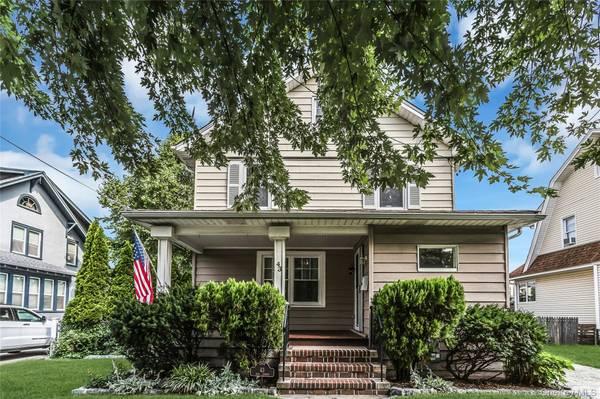 43 Elm ST, Lynbrook, NY 11563