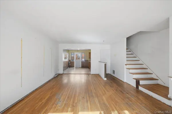 3310 Gunther AVE, Bronx, NY 10469