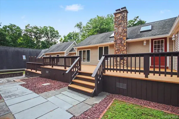 70 Camp DR, Rhinebeck, NY 12572