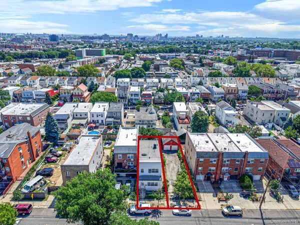 52-67 72nd ST, Maspeth, NY 11378