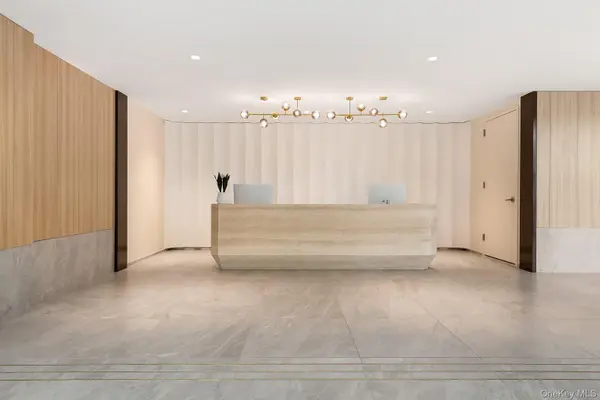 30-55 Vernon BLVD #2H, Astoria, NY 11102
