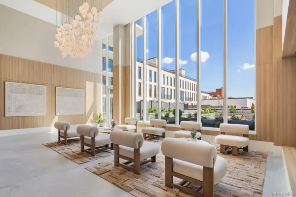 30-55 Vernon BLVD #9J, Astoria, NY 11102