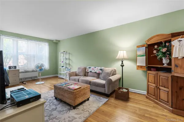 2 Overlook RD #1B6, White Plains, NY 10605