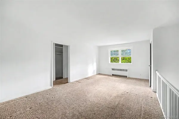 22637 Union TPKE #B, Bayside, NY 11364