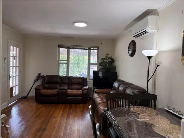 30-29 50th ST, Woodside, NY 11377
