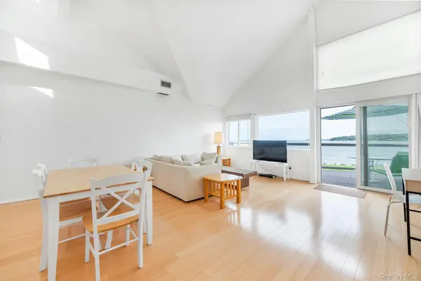2820 Shipyard LN #1B2, East Marion, NY 11939