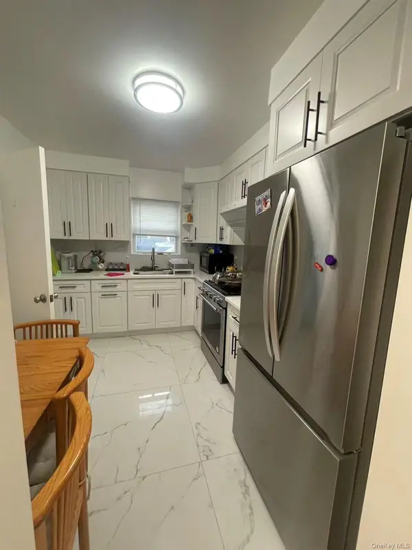 4804 190th ST, Fresh Meadows, NY 11365