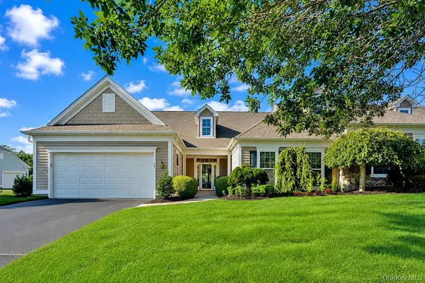 79 Samantha CIR, Westhampton, NY 11977