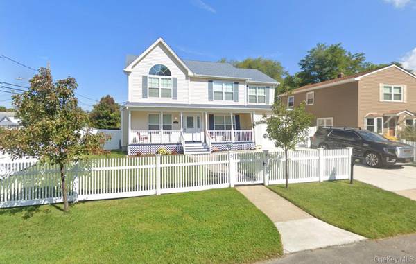 59 Southard AVE, West Babylon, NY 11704