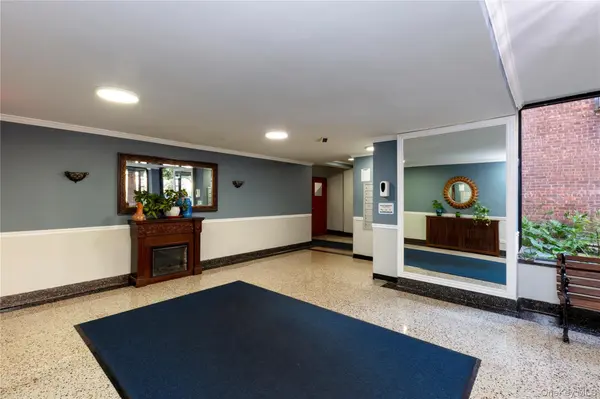 33-24 91 ST #4S, Jackson Heights, NY 11372